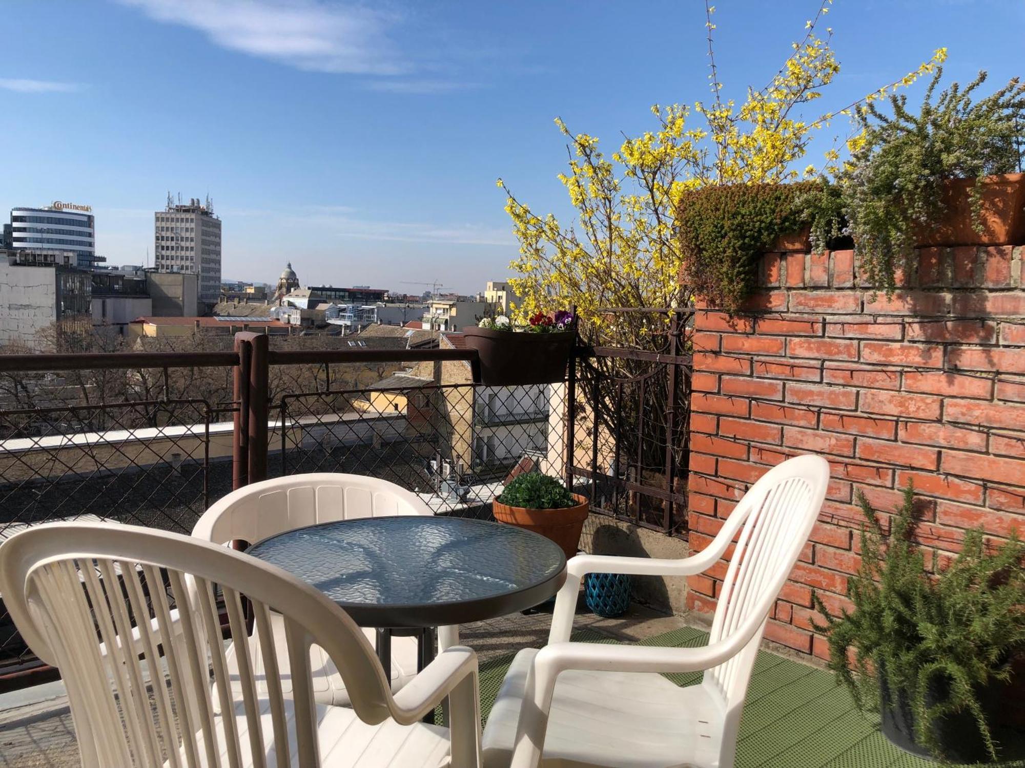Penthouse Modena Appartement Novi Sad Buitenkant foto