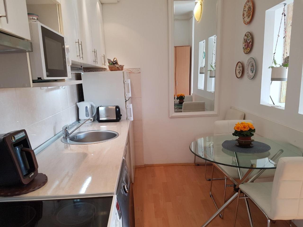 Penthouse Modena Appartement Novi Sad Buitenkant foto